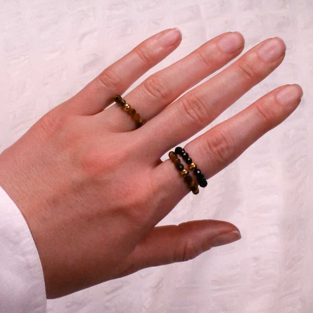 Tigerauge Ring mit vergoldeter Perle