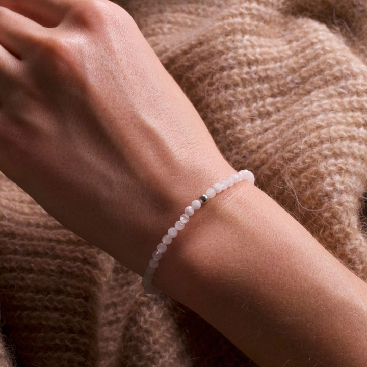 Mondstein (Labradorit) Naturstein Perlen Armband mit Silberperle