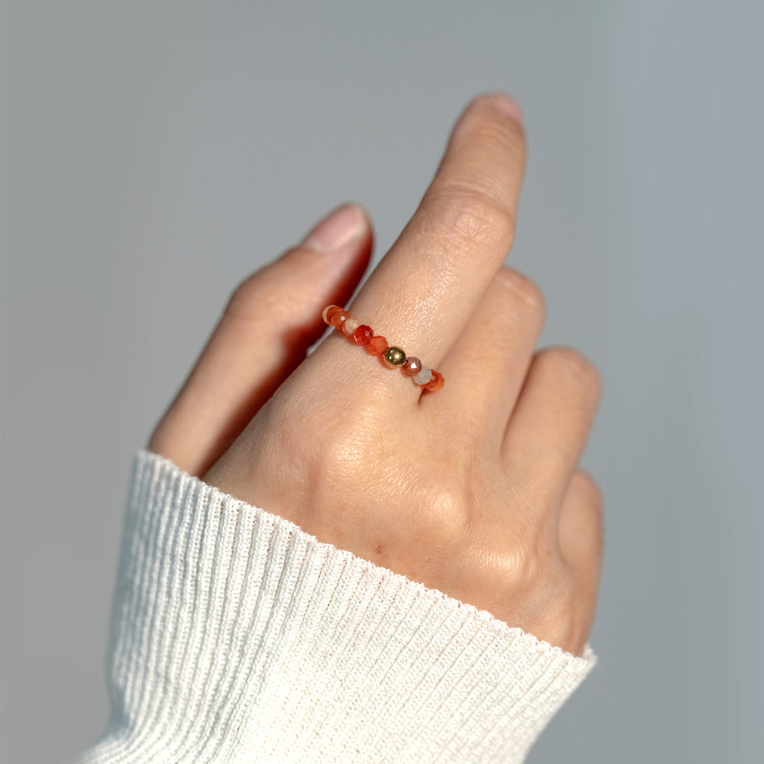 Karneol Ring mit vergoldeter Perle