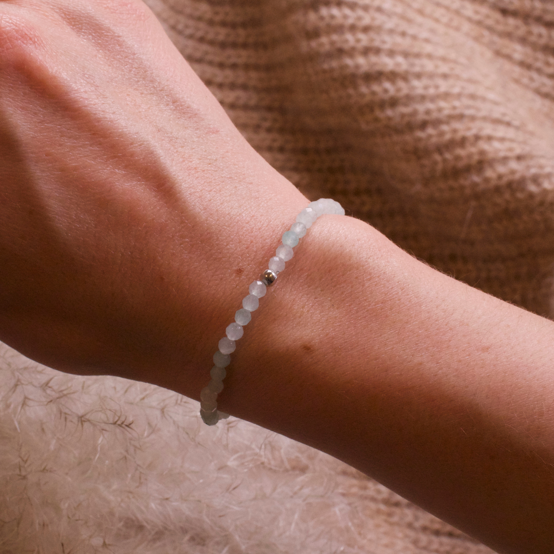 Aquamarin Naturstein Perlen Armband mit Silberperle