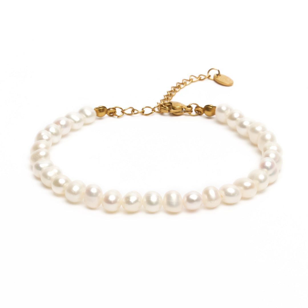 Perlen Armband mit Goldperle und Verschluss
