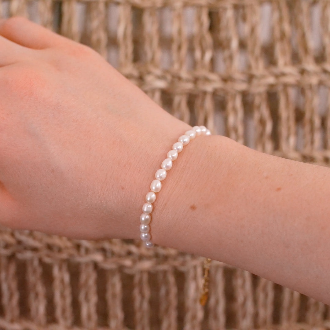 Reis Perlen Armband mit Goldperle und Verschluss