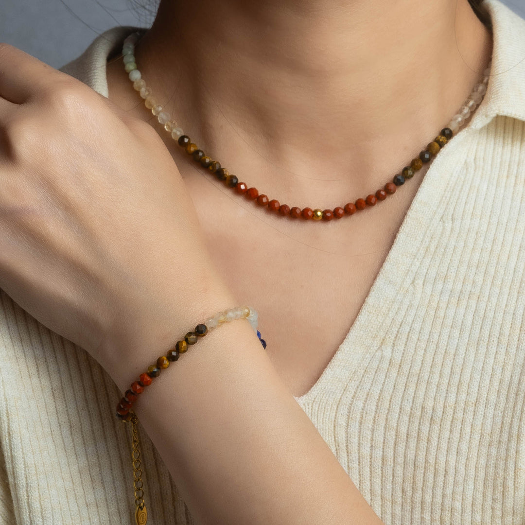 Chakra Naturstein Perlen Halskette mit Goldperle und vergoldetem Verschluss